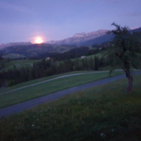B&B Kraettli Eggiwil Bagian luar foto